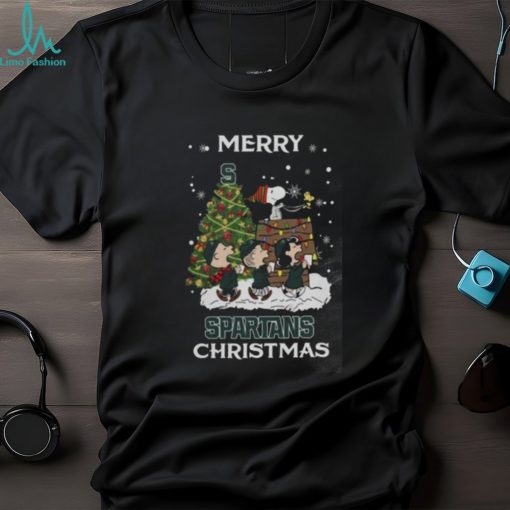 Michigan State Spartans Snoopy Family Christmas Shirt