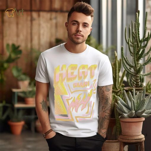 Mitchell and Ness Miami Heat Off White Sidewalk Sketch T Shirt