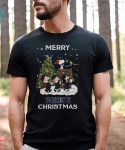 New England Patriots Snoopy Family Christmas Shirt, hoodie, sweater, long sleeve and tank top New England Patriots Snoopy Family Christmas Shirt