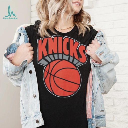 New York Knicks Mitchell & Ness Hardwood Classics There and Back Pullover Shirts