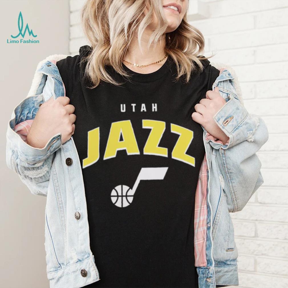Nike Youth Utah Jazz Stadium Pullover Black Shirt Nike Youth Utah Jazz Stadium Pullover Black Shirt