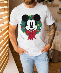 Official The Essentials Mickey Mouse Festive Holiday Christmas Wreath T Shirt