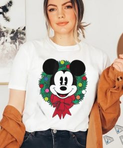 Official The Essentials Mickey Mouse Festive Holiday Christmas Wreath T Shirt