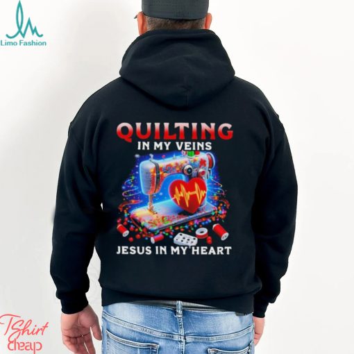 Quilting in my Veins Jesus in my Heart Merry Christmas 2023 Shirt