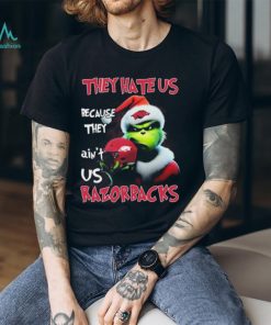 Santa Grinch Christmas They Hate Us Because Ain’t Us Arkansas Razorbacks Shirt