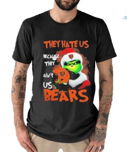 Santa Grinch Christmas They Hate Us Because Ain’t Us Chicago Bears T shirt