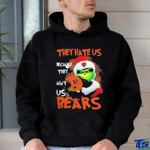 Santa Grinch Christmas They Hate Us Because Ain’t Us Chicago Bears T shirt