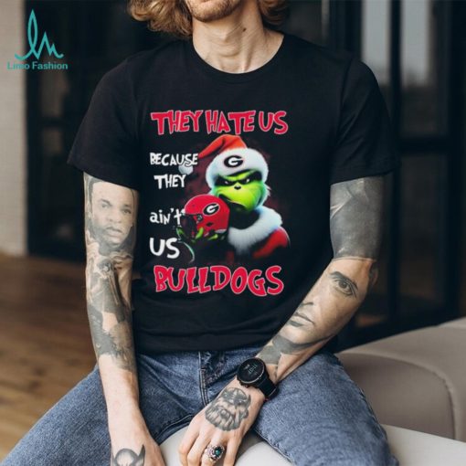 Santa Grinch Christmas They Hate Us Because Ain’t Us Georgia Bulldogs Shirt