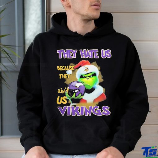 Santa Grinch Christmas They Hate Us Because Ain’t Us Minnesota Vikings T shirt