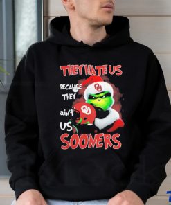 Santa Grinch Christmas They Hate Us Because Ain’t Us Oklahoma Sooners T shirt