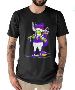 Santa Grinch Minnesota Vikings give gifts candy cane Browns Christmas shirt