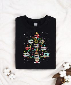 Santa Sewing Quilting Merry Christmas Tree 2023 Shirt