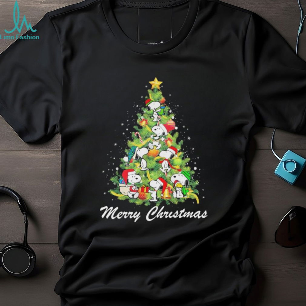 Snoopy Santa Hat Xmas Tree Merry Christmas Shirt Snoopy Santa Hat Xmas Tree Merry Christmas Shirt
