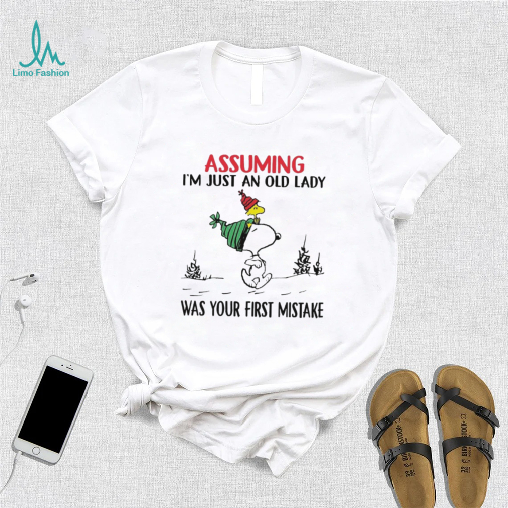 Snoopy and Woodstock hat santa assuming I’m just an old lady was your mistake christmas shirt Snoopy and Woodstock hat santa assuming I’m just an old lady was your mistake christmas shirt