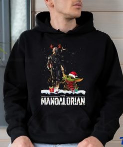 Star Wars Santa Hat Yoda the Mandalorian Merry Christmas shirt