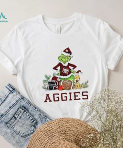 Texas A&M Aggies Grinch and Max dog funny Christmas shirt, hoodie, sweater, long sleeve and tank top Texas A&M Aggies Grinch and Max dog funny Christmas shirt