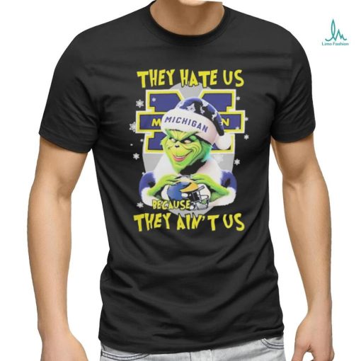 They Hate Us Because Ain’t Us The Grinch Hand Love Michigan Wolverines Christmas Shirt