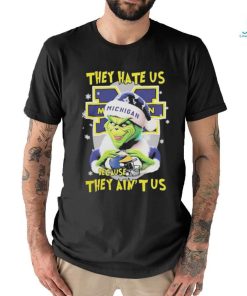 They Hate Us Because Ain’t Us The Grinch Hand Love Michigan Wolverines Christmas Shirt