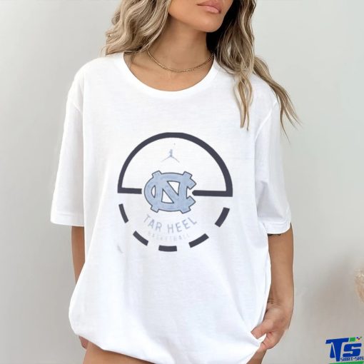 Top Men’s Jordan Brand White North Carolina Tar Heels Free Throw Basketball T Shirt