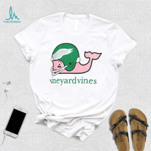 Vineyard Vines Philadelphia Eagles Throwback Helmet Pocket T Shirt