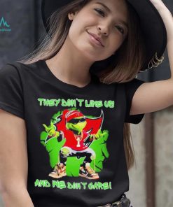 2023 Grinch Tampa Bay Buccaneers they don’t like us and we don’t care t shirt