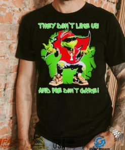 2023 Grinch Tampa Bay Buccaneers they don’t like us and we don’t care t shirt