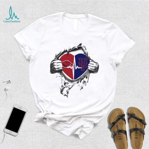 Arkansas Razorbacks vs New York Mets heart logo shirt