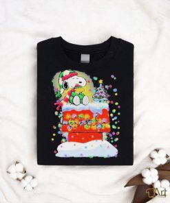 Awesome Snoopy And Woodstock Hat Santa Light Tree Christmas T shirt