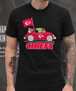 Baby Yoda drive a car Kansas City Chiefs football flag logo shirt