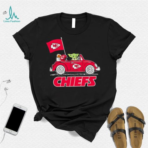 Baby Yoda drive a car Kansas City Chiefs football flag logo shirt