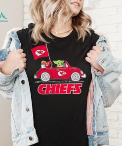 Baby Yoda drive a car Kansas City Chiefs football flag logo shirt