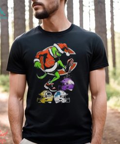 Bears Shop The Grinch Chicago Bears Stomp On NFL Teams Christmas T Shirt, hoodie, sweater, long sleeve and tank top Bears Shop The Grinch Chicago Bears Stomp On NFL Teams Christmas T Shirt