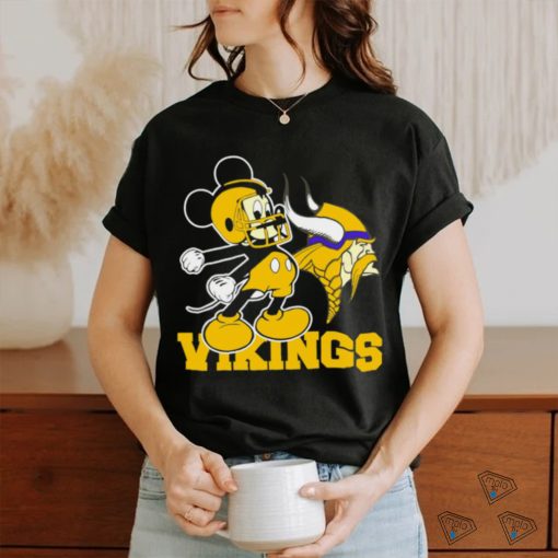 Best mickey Mouse cartoon NFL Minnesota Vikings football player helmet logo shirt