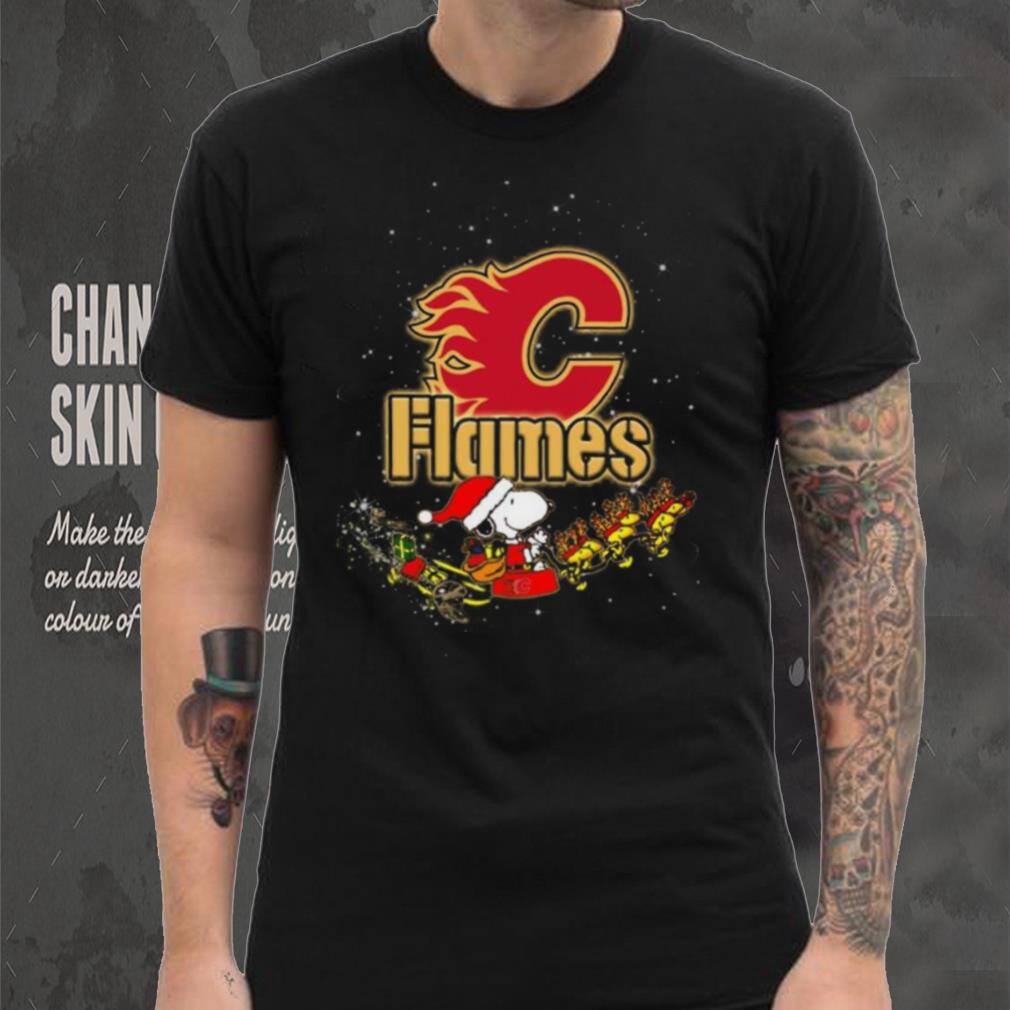 Calgary Flames NHL Santa Snoopy and Woodstock Christmas T Shirt Calgary Flames NHL Santa Snoopy and Woodstock Christmas T Shirt