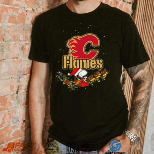 Calgary Flames NHL Santa Snoopy and Woodstock Christmas T Shirt
