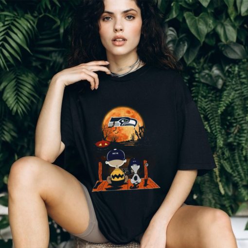 Charlie Brown And Snoopy Watching Seattle Seahawks Halloween T Shirt