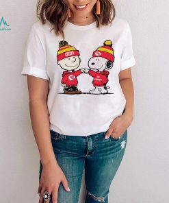 Charlie Brown and Snoopy NFL Kansas City Chiefs football go Chiefs cartoon shirt