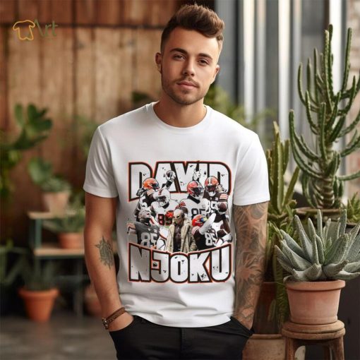 David Njoku number 85 Cleveland Browns football player pose retro shirt