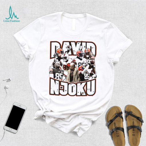 David Njoku number 85 Cleveland Browns football player pose retro shirt