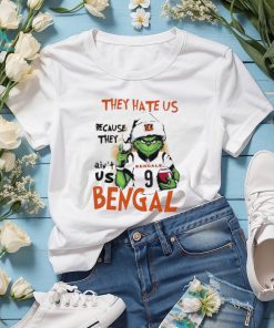 Design CincinnatI bengals grinch Joe burrow they hate us because ain’t us NFL Christmas shirt