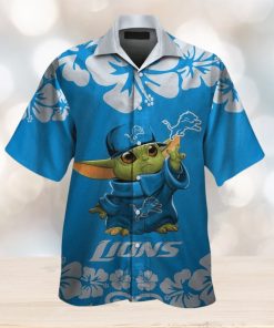 Detroit Lions Baby Yoda Short Sleeve Button Up Tropical Hawaiian Shirt