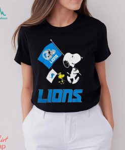 Detroit Lions Flag Helmet Snoopy And Woodstock Tshirt