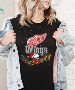 Detroit Red Wings NHL Santa Snoopy and Woodstock Christmas T Shirt, hoodie, sweater, long sleeve and tank top Detroit Red Wings NHL Santa Snoopy and Woodstock Christmas T Shirt