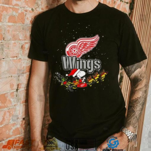 Detroit Red Wings NHL Santa Snoopy and Woodstock Christmas T Shirt