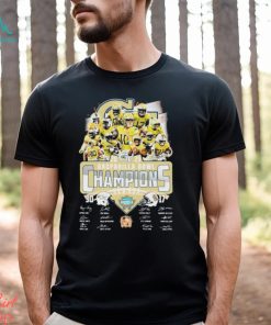 Georgia Tech Football Teams 2023 Gasparilla Bowl Champions Signatures Shirt, hoodie, sweater, long sleeve and tank top Georgia Tech Football Teams 2023 Gasparilla Bowl Champions Signatures Shirt
