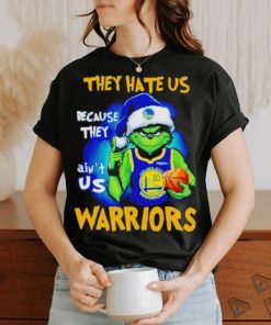 Golden State Warriors football Grinch Santa they hate us because they ain’t us Titans Merry Christmas shirt, hoodie, sweater, long sleeve and tank top Golden State Warriors football Grinch Santa they hate us because they ain’t us Titans Merry Christmas shirt