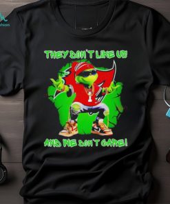 Grinch Tampa Bay Buccaneers They Dont Like Us And We Dont Care Shirt