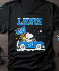 Happy Merry Christmas Snoopy drive a car Detroit Lions logo flag gift shirt