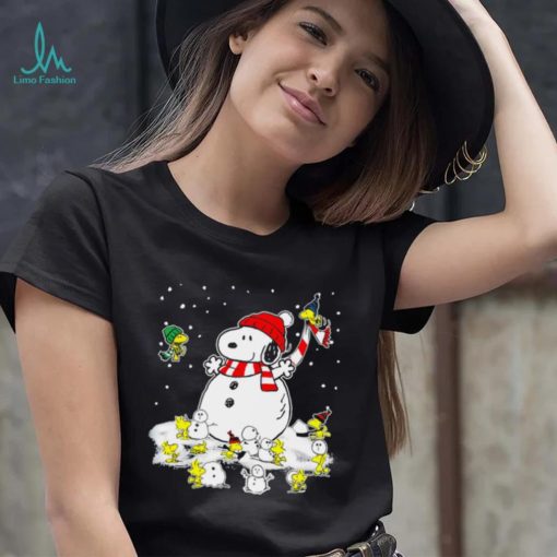 Happy Xmas Snoopy and Woodstock snowman winter cute funny shirt