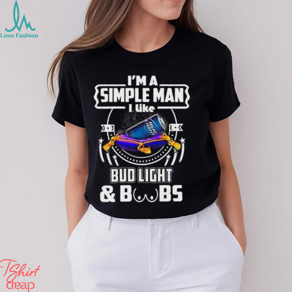 I Love Man Boobs - T Shirt